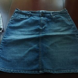 Denim to the knee skirt